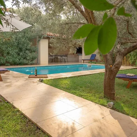 Family Friendly House With A Swimming Pool - 26964 Casa de Férias *